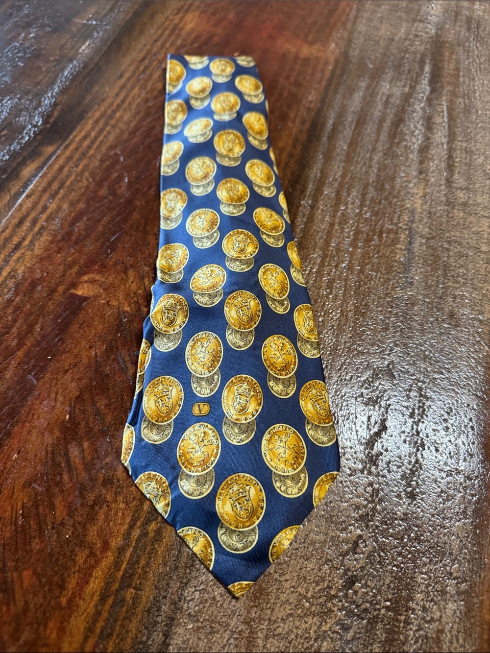Valentino Garavani Navy and Gold Coin-Print Silk Tie - Picture 3 of 4